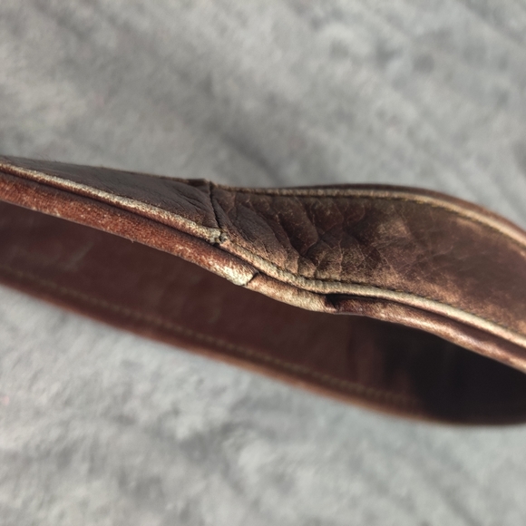 💗SOLD💗🦋VINTAGE American Angel Lace Up Leather Satchel - Picture 9 of 11